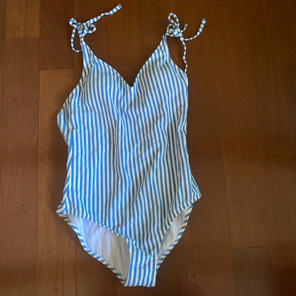 NWT Jessica Simpson One Piece Bathing Suit, Blue and White Stripe, Size Large